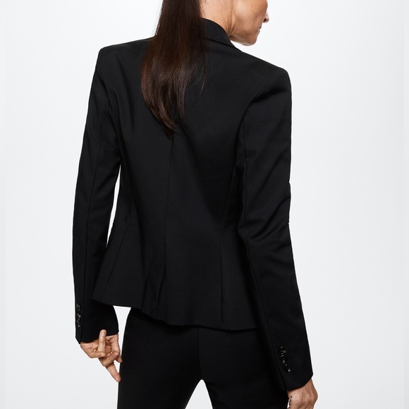 Mango Basics Structured Suit Blazer in Black, Size 4 - Picture 2 of 7